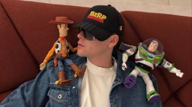Bizarrap debuta en Toy Story 5: Será la voz de 'Santa de Jardín'