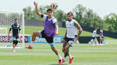 La Selección Argentina entrenó con 25 en perfecto estado y 'un tocado'