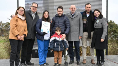 Rodríguez, Batakis y Guerrera encabezaron la entrega de viviendas en Iriarte
