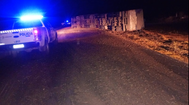 Volcó un camión en inmediaciones a Vedia y cortaron la ruta