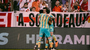 Aldosivi hizo historia: Jugó un gran partido ante un opaco River y lo eliminó de la Copa Argentina