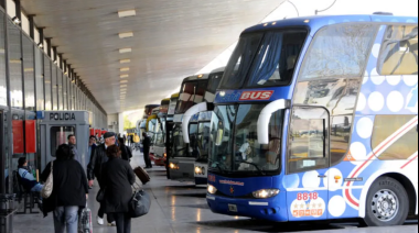 Prorrogan por un año la circulación de colectivos de larga distancia modelo 2012