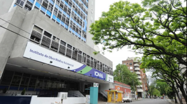 Los acompañantes terapéuticos protestan por atrasos en los pagos de IOMA
