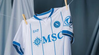 Napoli no olvida: Estrenó una camiseta con un profundo vínculo con Argentina