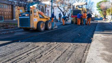 Tras reclamos y deterioro, el Municipio realiza remiendos desparejos en calles de Junín