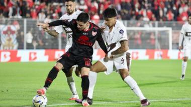 Con un Cozzani heroico, Platense le ganó a Instituto y se metió en cuartos de final