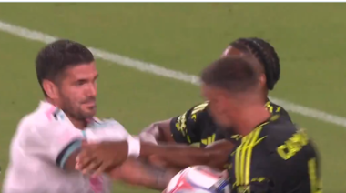 Picante cruce entre De Paul y una figura de Cabo Verde en el empate del Inter Miami