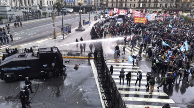 Represión en la marcha por la Ley de Inviolabilidad de la Propiedad Privada