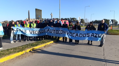 Autoconvocados de Azul cruzaron a LLA por una reunión con la concesionaria