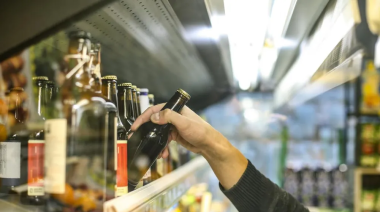Provincia: LLA impulsa cambios en la ley que regula la venta de alcohol