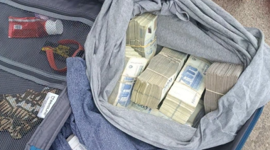 Encontró una mochila con casi $ 90 millones en la banquina y vivió una pesadilla
