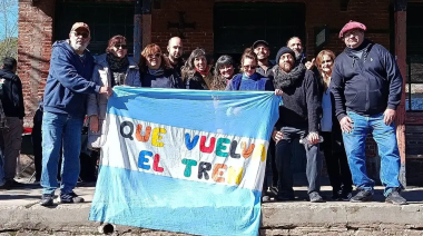 Uribelarrea reclama la vuelta del tren y más colectivos entre Cañuelas y Lobos