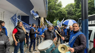 Crece el conflicto entre Gimnasia Esgrima La Plata y UTEDYC por salarios atrasados