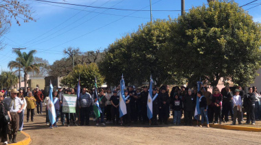 Emoción, tradición y homenajes: Una multitud festejó los cien años de La Angelita