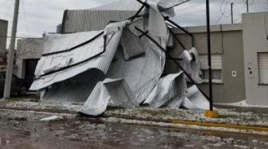 Impactante temporal con granizo en Santa Fe: heridos, graves destrozos y camiones varados