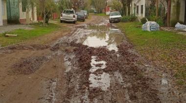 Hola Juancito, te estamos llamando, en la laguna hay barrial
