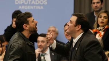 "Sorete", "cagón": insultos y empujones en un bochornoso inicio de debate por Malvinas