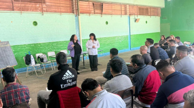 Taller de Manipulación y Conservación de Alimentos en la Unidad 13