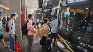 No voy en avión, sí en micro: La crisis de Flybondi reavivó los micros de larga distancia