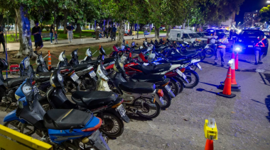 El Senado bonaerense puso la lupa sobre los escapes de motos y autos: qué cambios propone