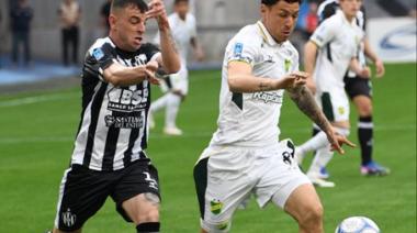 Central Córdoba remontó un 0-2 y rescató un empate ante Defensa y Justicia