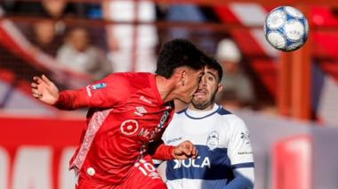 Argentinos Juniors empató con Gimnasia y Sarmiento quedó cerca de la punta
