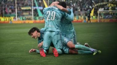 Aldosivi rompió el maleficio y sumó una valiosa victoria ante Banfield