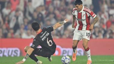 River  perdió 2-1 con Huracán y no pudo meterse en zona de clasificación a los playoffs