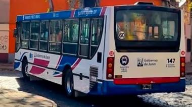 Estudiantes en pie de guerra: exigen que el colectivo extienda su horario nocturno