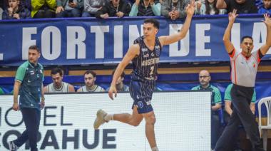 Argentino estuvo encendido en el debut y festejó ante Ferro en El Fortín