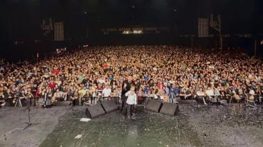 El cantante Damián Córdoba fue imputado por la cuota alimentaria y citado durante un show