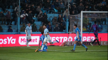 Racing le ganó a Estudiantes (RC) en el Antonio Candini y lo dejó anclado en el fondo