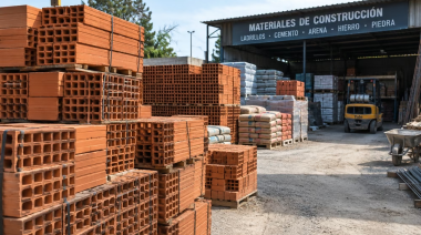 En agosto la construcción cayó 4,4% y la industria manufacturera, 3,2%