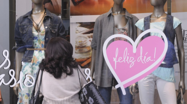Día de la Madre: proyectan un gasto promedio de $55.800 por regalo y consumo acotado