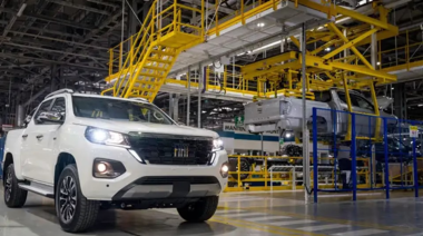 Stellantis frena la producción de sus pick-ups en Córdoba por la caída de la demanda