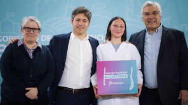 Kicillof inauguró obras en la escuela 1 de General Villegas y entregó 103 netbooks