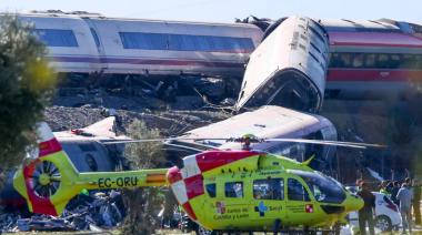 Investigan las causas del trágico choque de trenes en Toledo que dejó 68 muertos