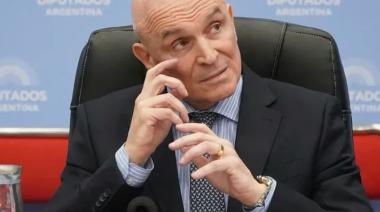 Procesan a José Luis Espert por lavado de dinero y le prohíbe salir del país