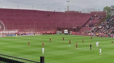 Lanús le ganó a Vélez  y le quitó la chance de ser el líder de la tabla anual