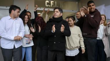 Kicillof recorrió la cuarta sección: inauguró obras y anunció un millonario acueducto
