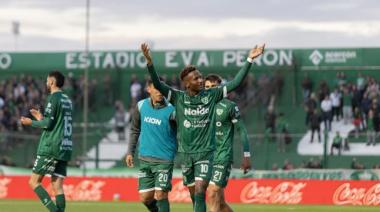 Con algunas polémicas, Sarmiento empató con Barracas y sigue cerca de la punta