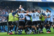 Racing festejó ante Independiente en el Cilindro