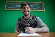 Lucas Acosta firmó y es refuerzo Verde