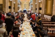 El arzobispo de Buenos Aires abrió la Catedral como comedor