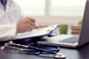 El Gobierno eliminó aranceles en trámites clave para profesionales y centros de salud
