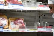 El campo pide bajar las retenciones y advierte que la carne “está muy barata”