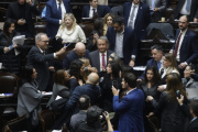 La pelea de camporistas y libertarios impidió tratar Comisión Libra y límite a los DNU de Milei