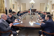 “Quieren destruir al gobierno nacional”