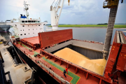 El campo aumentó sus exportaciones un 57% en julio, pero no alcanzó a frenar la suba del dólar