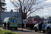 Junín: Una mujer en moto falleció tras chocar con un camión